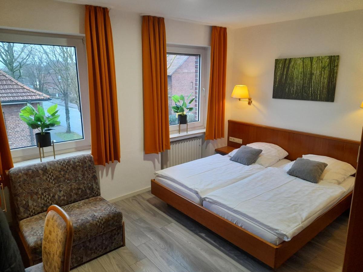 Hotel Zurmuehlen Зенденхорст Екстериор снимка